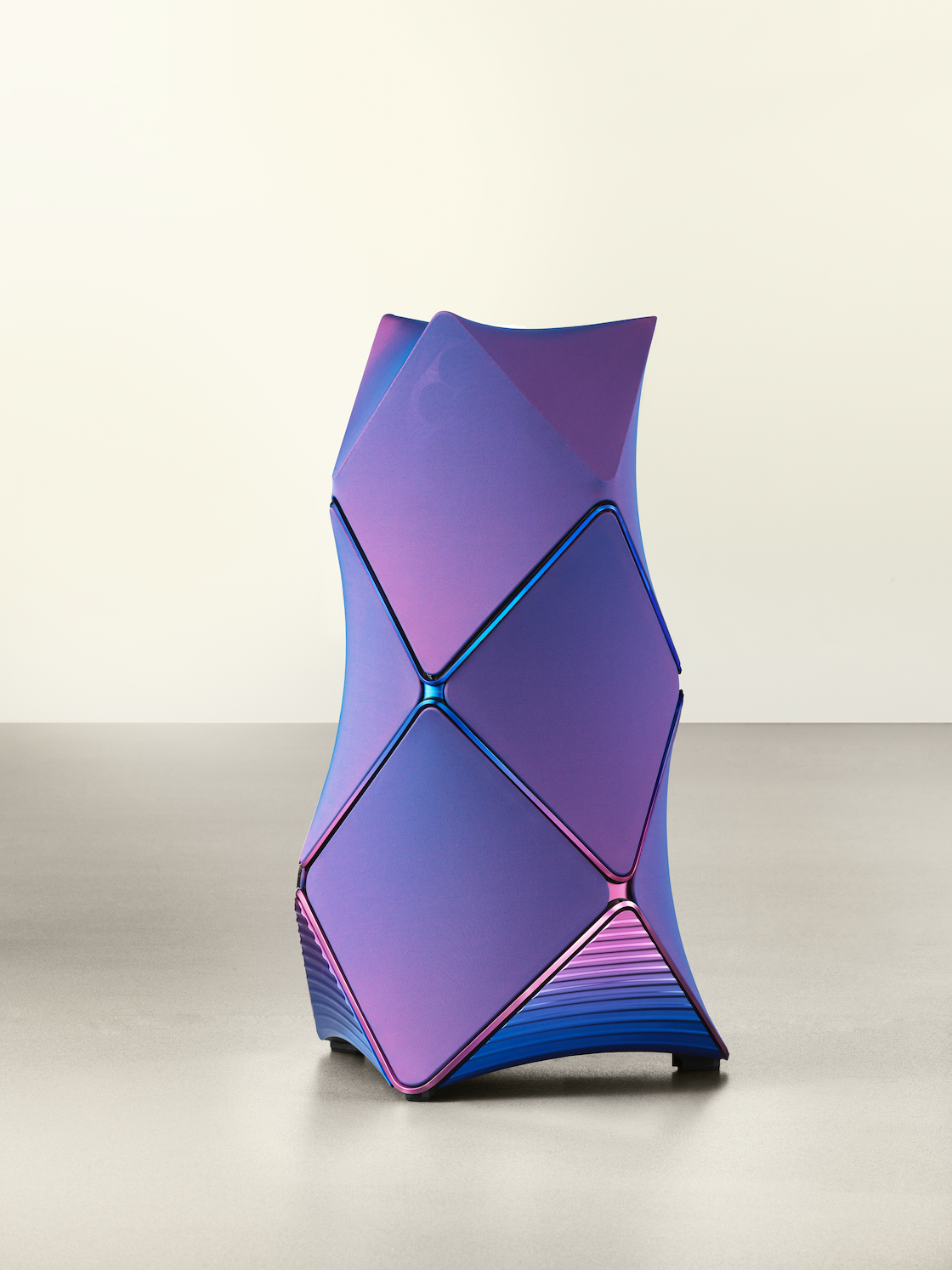 EXPERIENCE BANG & OLUFSEN'S SONIC MASTERPIECE — Numéro Netherlands EXPERIENCE BANG & OLUFSEN'S SONIC MASTERPIECE — Numéro Netherlands